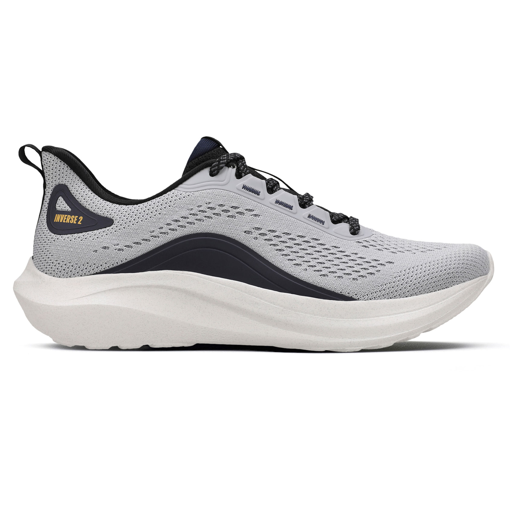 Tênis Olympikus Inverse 2 Cinza Masculino, vista lateral direita, mostrando detalhes do cabedal e cadarço